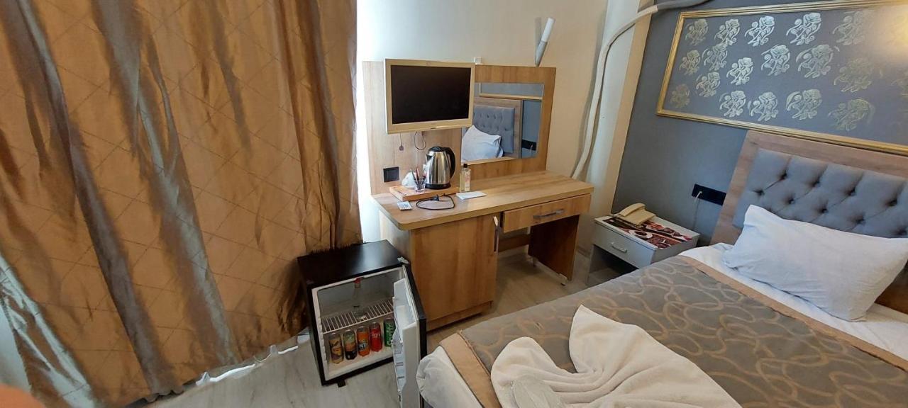Paris Hotel Cafe Restaurant Стамбул Экстерьер фото